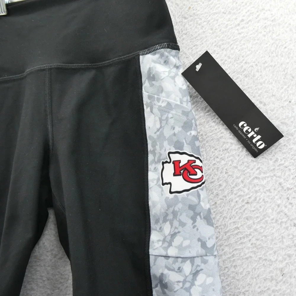 Certo Shorts‎ Womens Small Kansas City Chiefs Black Camo Pockets Performance NFL